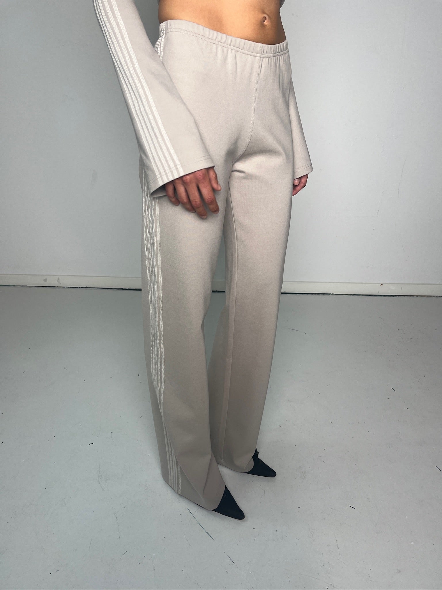 Ziggi Track Pants Beige/Off White – Kernemilk