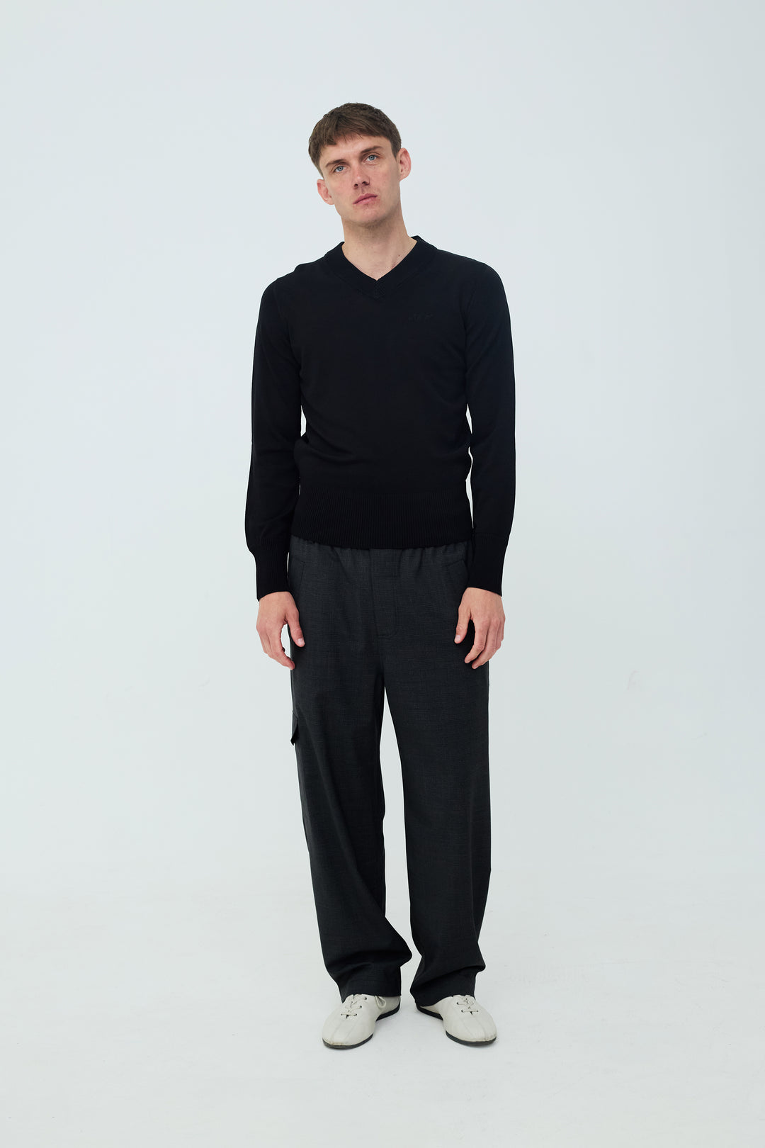 Deborah V-Neck Black