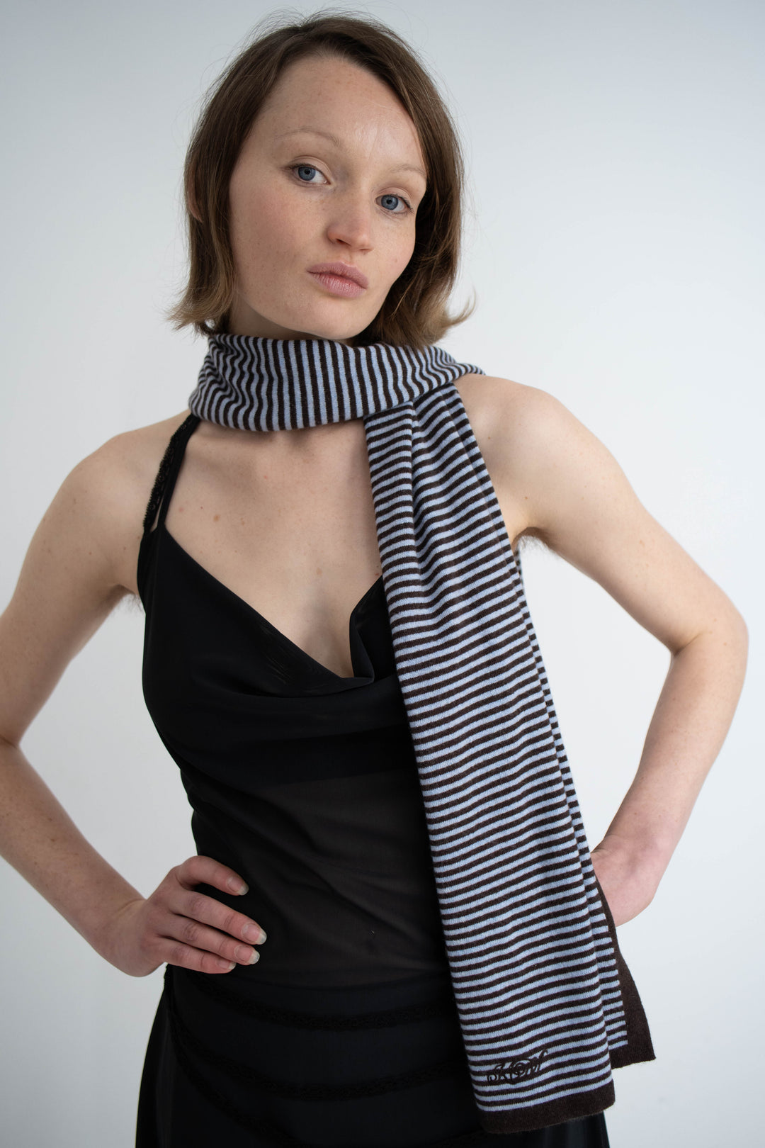 Lola Scarf Light Blue/Dark Brown